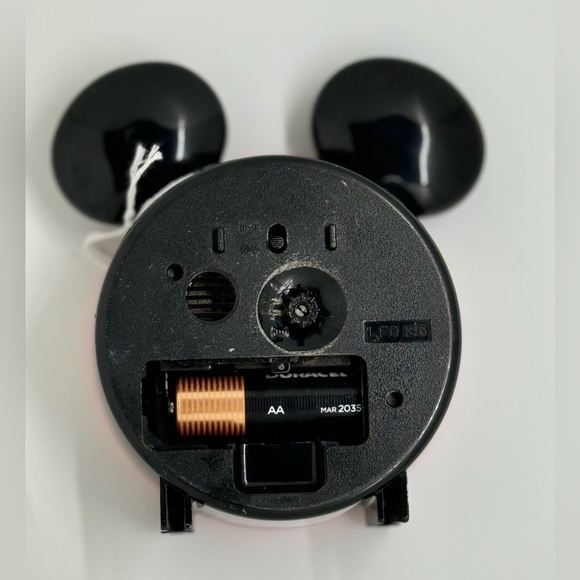 Mickey Mouse Table Clock - Picture 2 of 4